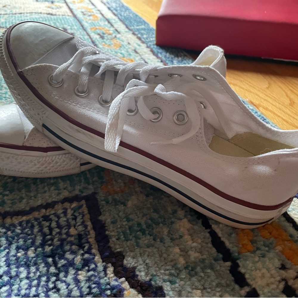White converse